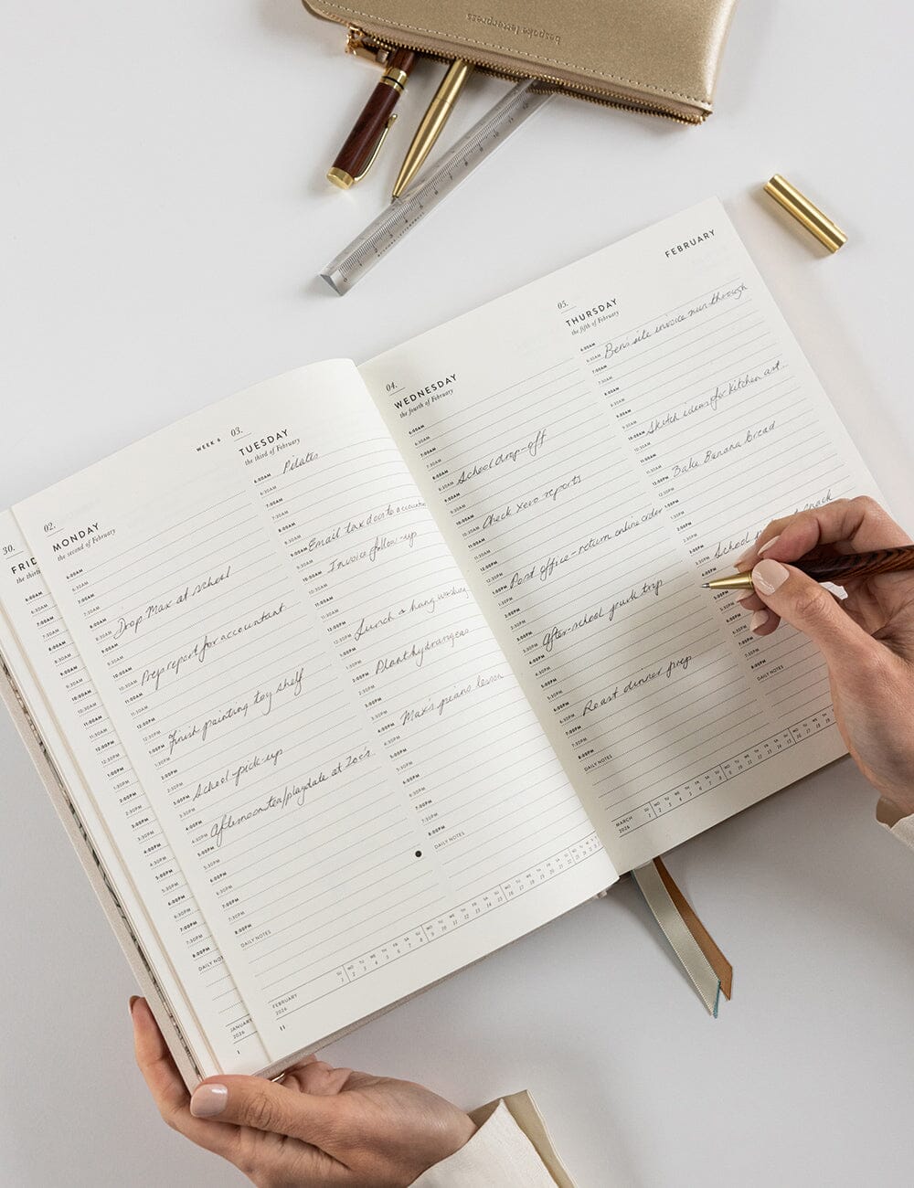 2026 Daily Vertical Appointment Planner - Latte - Image 4