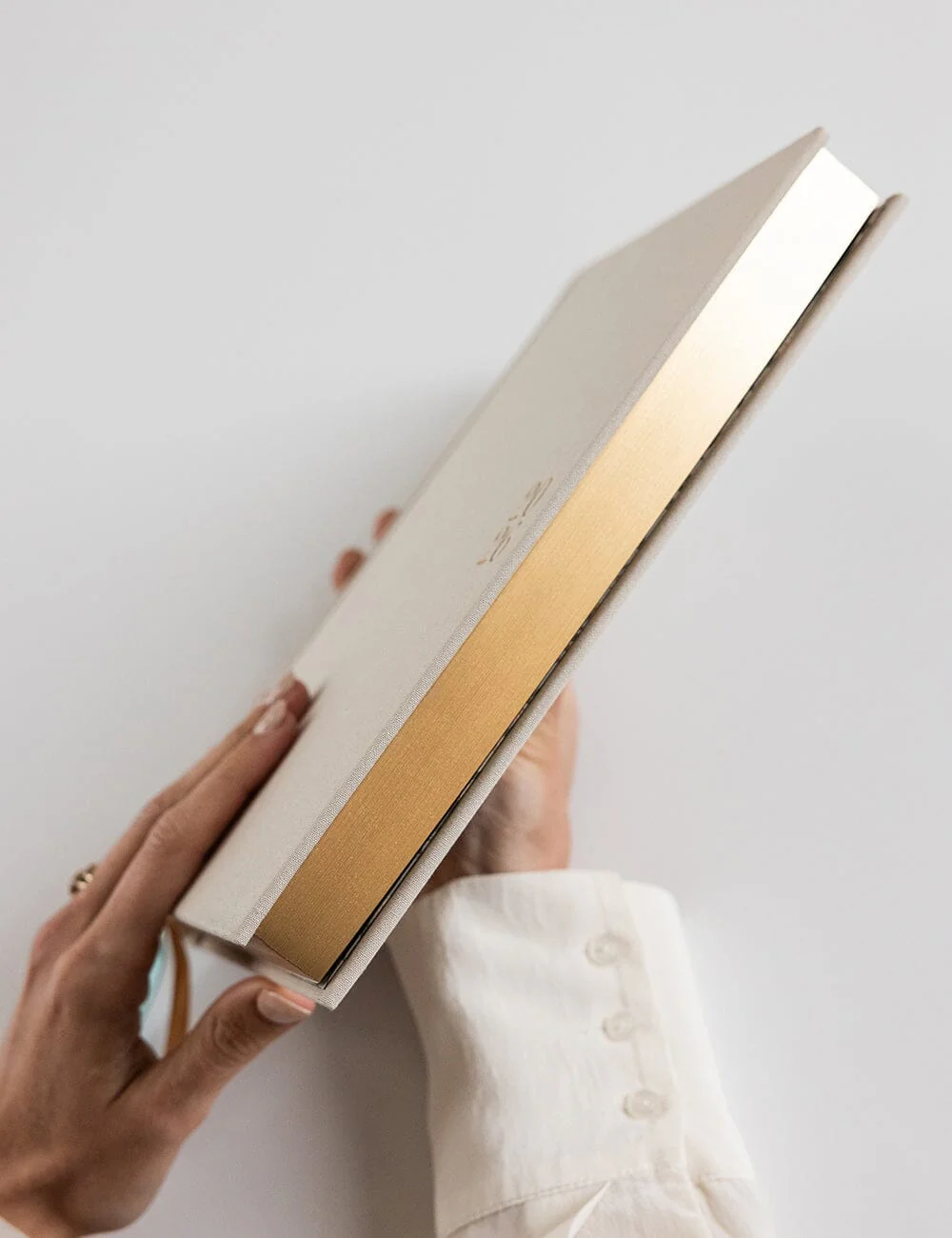 2026 Daily Vertical Appointment Planner - Latte - Image 6