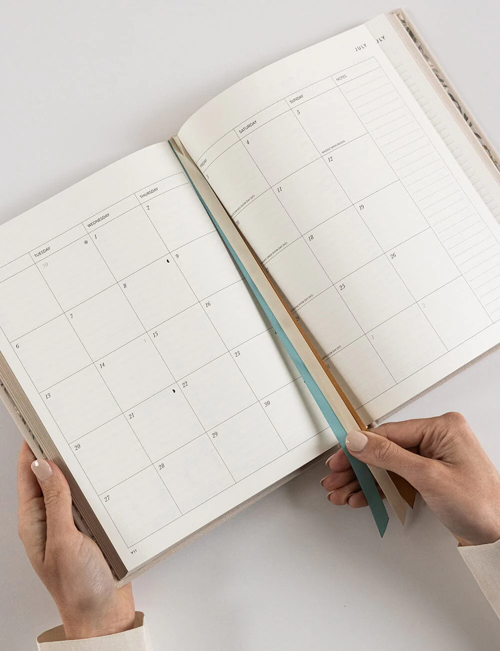 2026 Daily Vertical Appointment Planner - Latte - Image 7