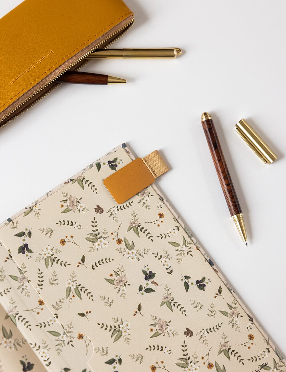 2026 Desktop Linen Bound Planner - Button Fern - Image 10