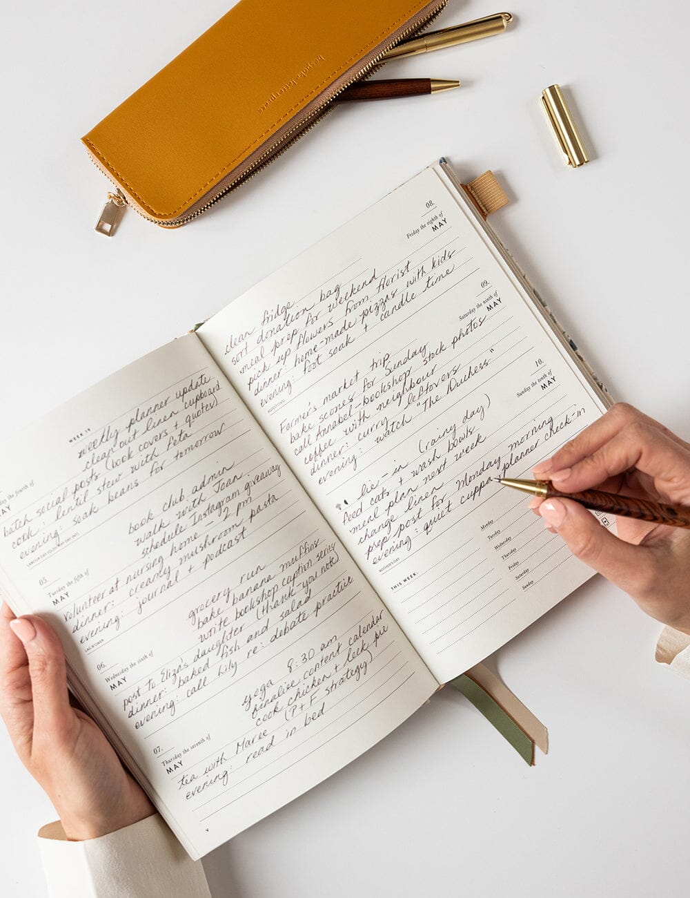 2026 Desktop Linen Bound Planner - Button Fern - Image 4