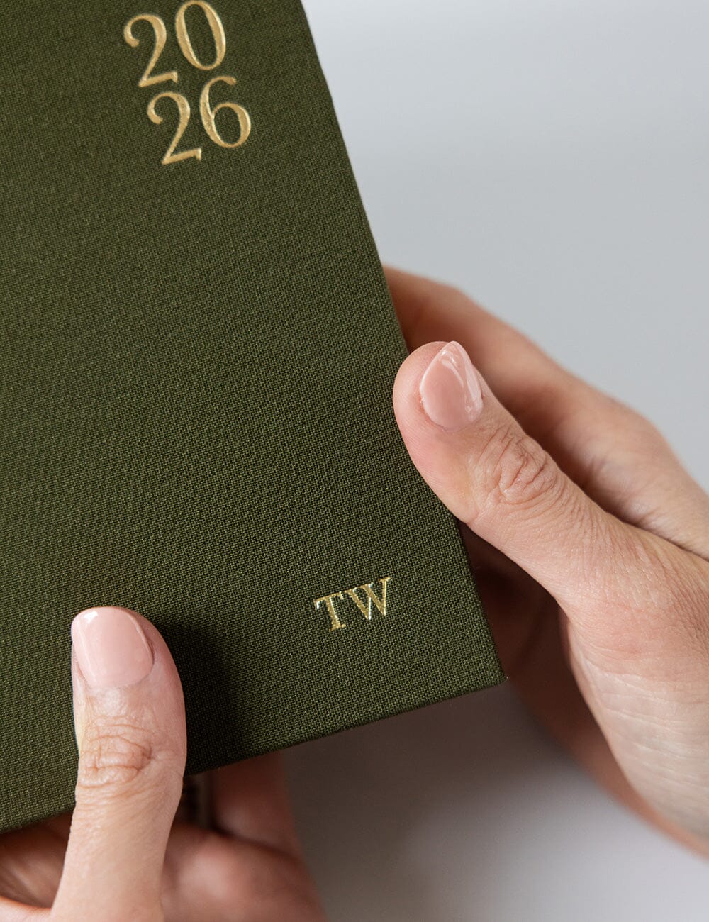 2026 Desktop Linen Bound Planner - Hunter Green - Image 11