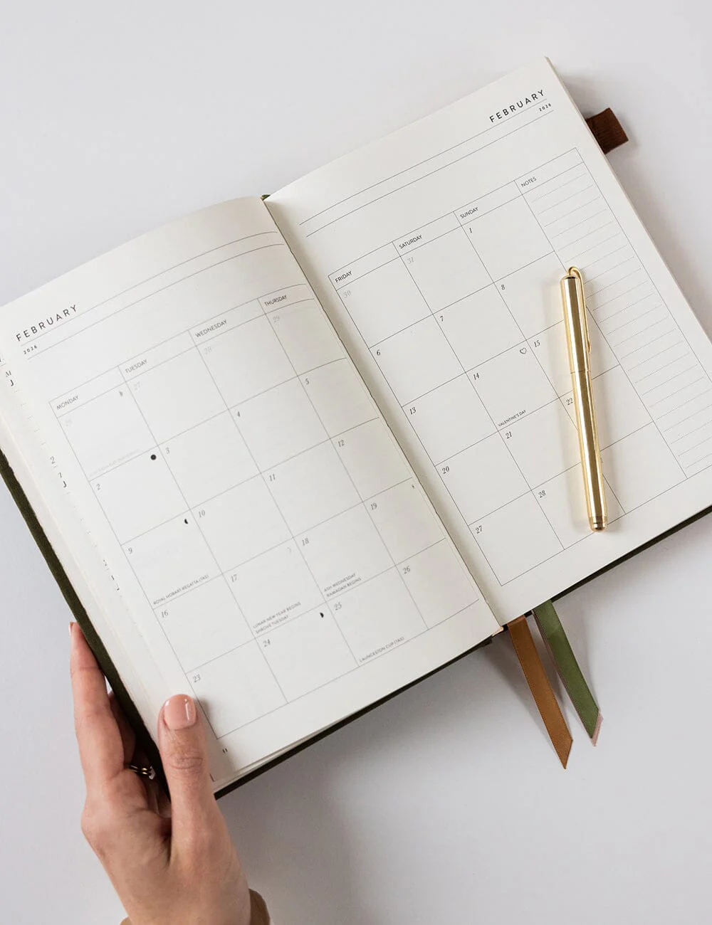 2026 Desktop Linen Bound Planner - Hunter Green - Image 5