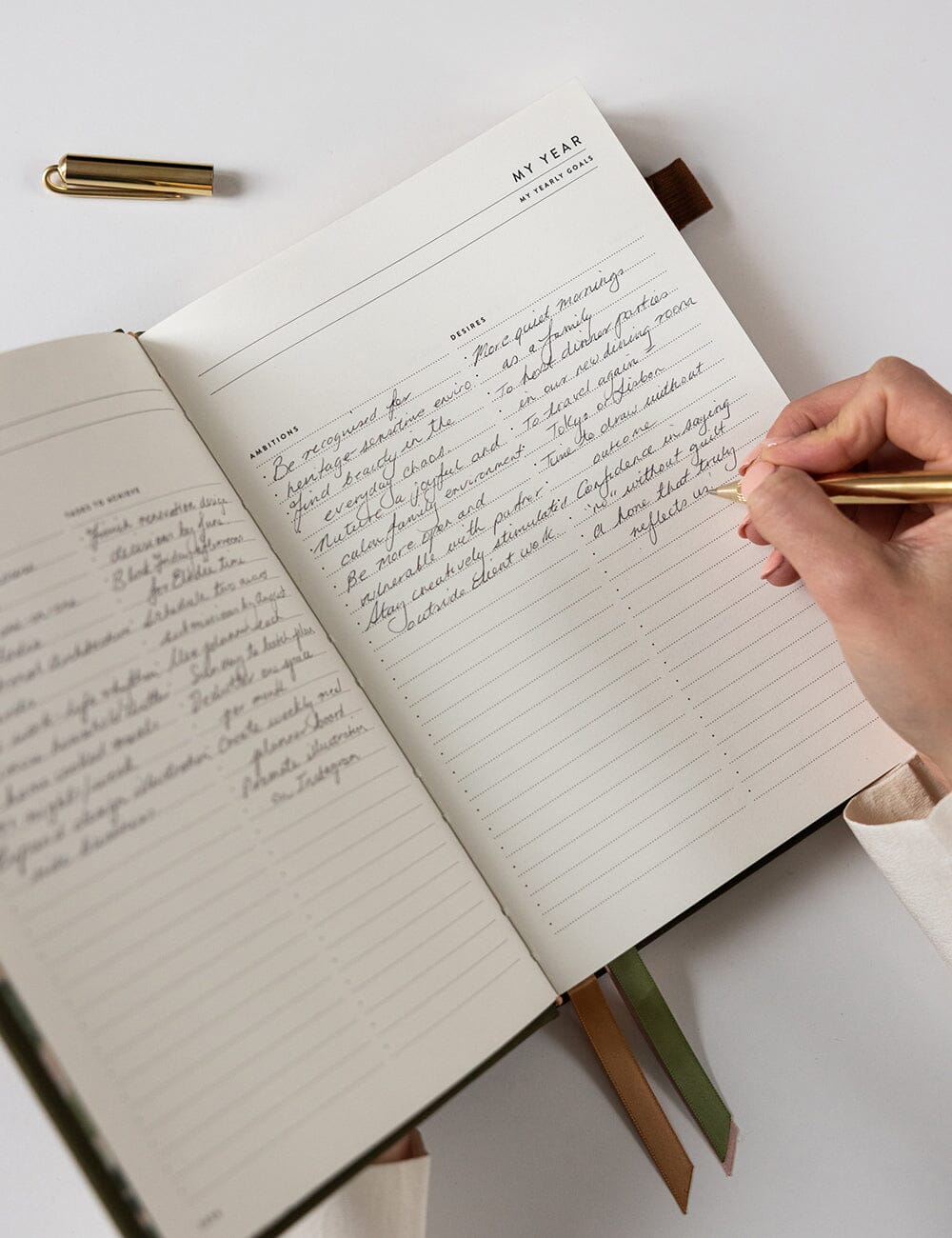 2026 Desktop Linen Bound Planner - Hunter Green - Image 6