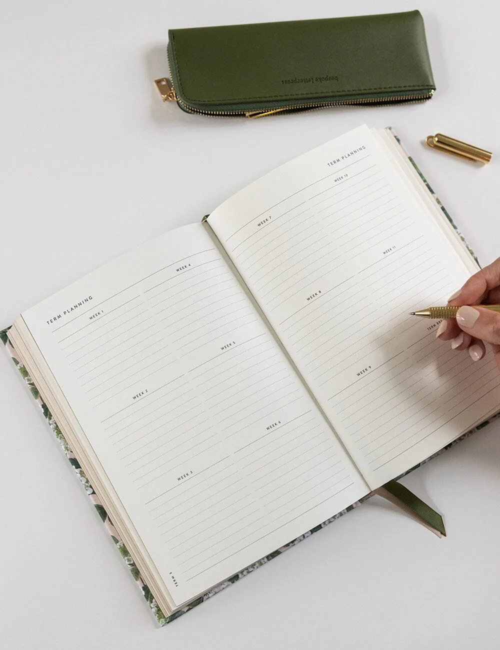 2026 Teachers Desktop Planner - Hydrangea - Image 4