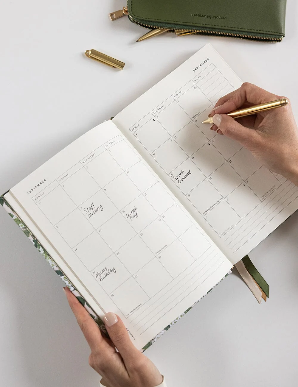 2026 Teachers Desktop Planner - Hydrangea - Image 5