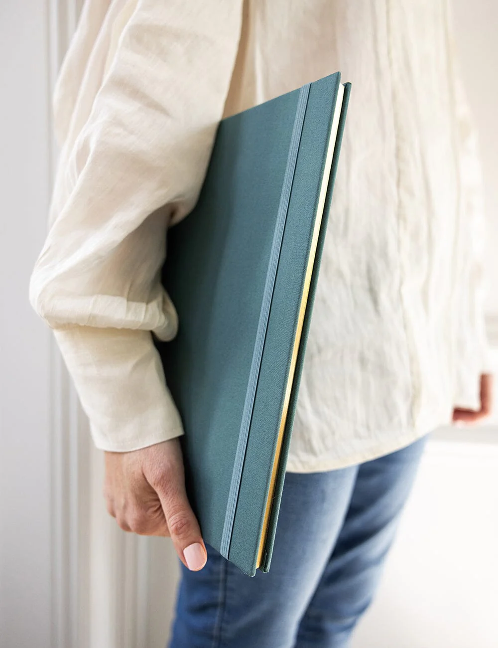 A4 Linen Bound Art Sketch Journal - Meadow - Image 13