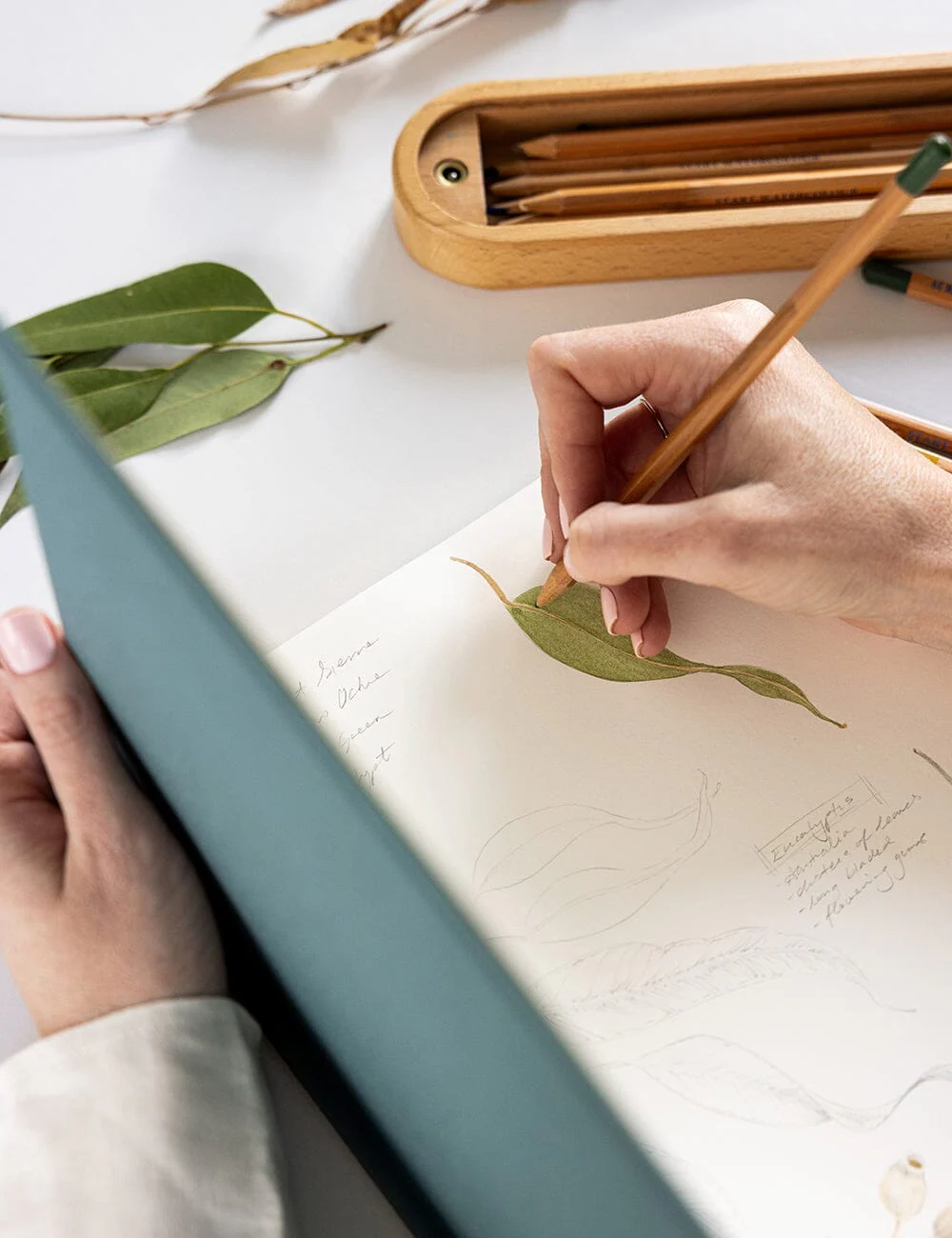 A4 Linen Bound Art Sketch Journal - Meadow - Image 9