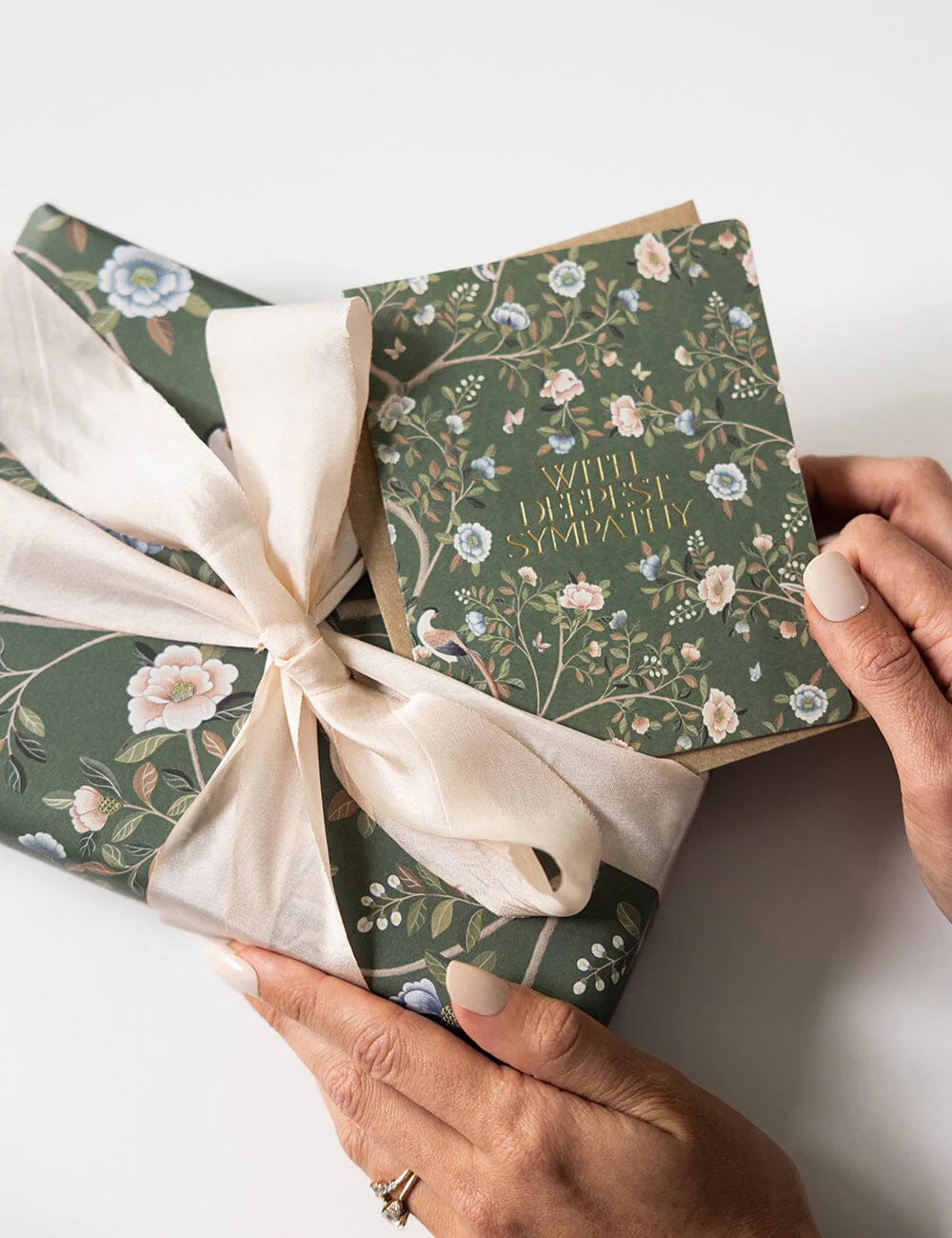 Camellia Tree / Summer Garden Gift Wrap 100pk - Image 10