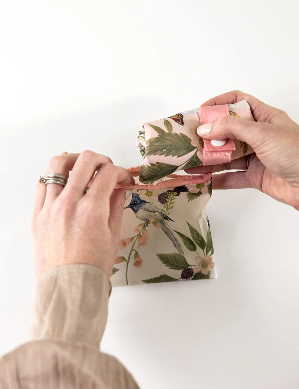 Cockatoo - Reusable Large Shopping Bag - Image 9