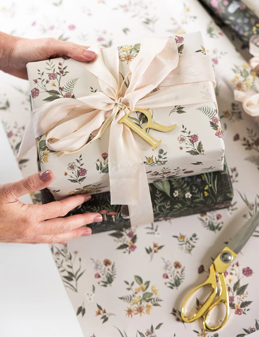 Dainty Blooms / Forest Friends 6pk Gift Wrap Sheets - Image 4