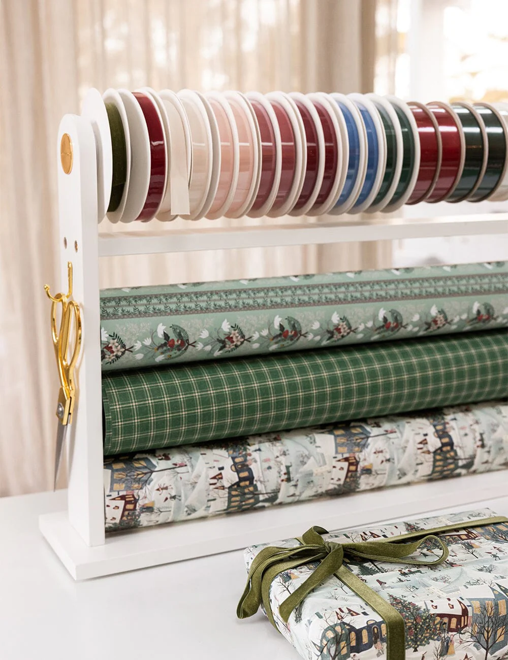 Luxury Gift Wrap Station - Image 3