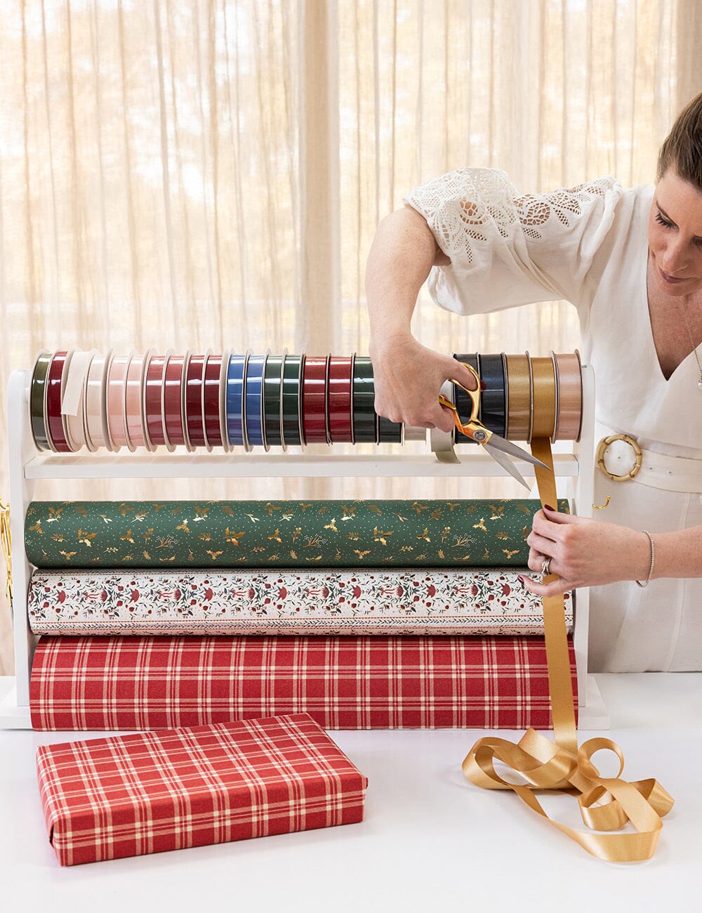 Luxury Gift Wrap Station - Image 4
