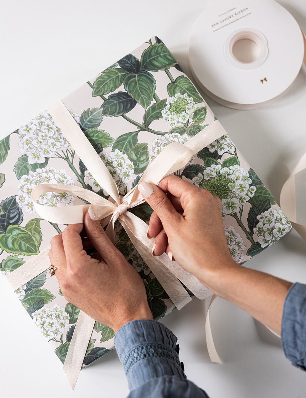 Hydrangea / Jardin Tropical 6pk Gift Wrap Sheets - Image 6