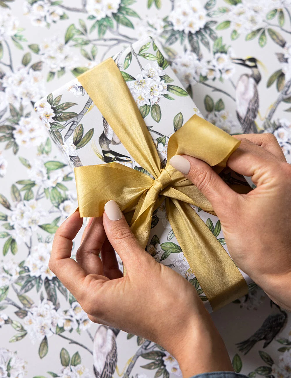 Victoria / White Blossom Gift Wrap 100pk - Image 12