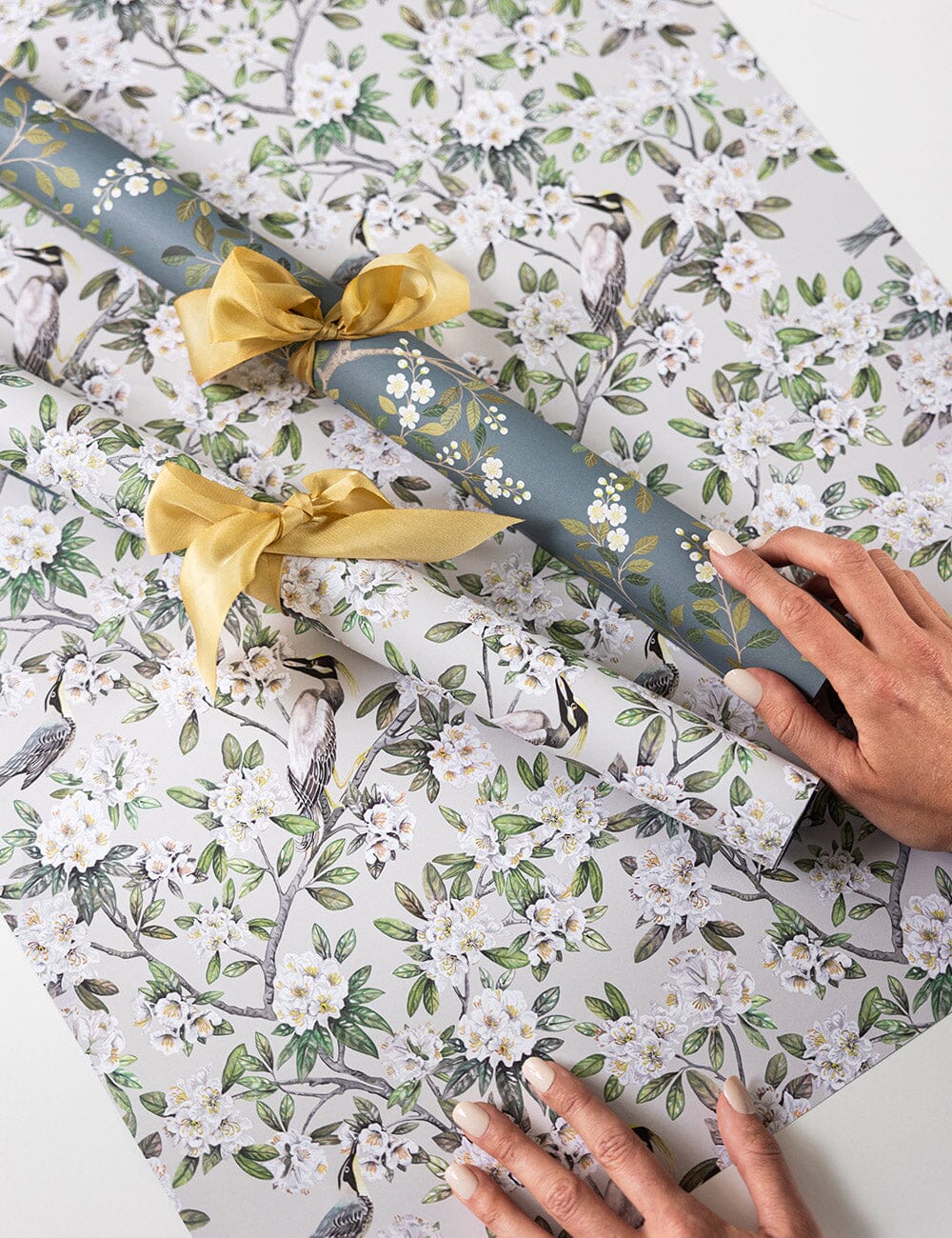 Victoria / White Blossom Gift Wrap 100pk - Image 6