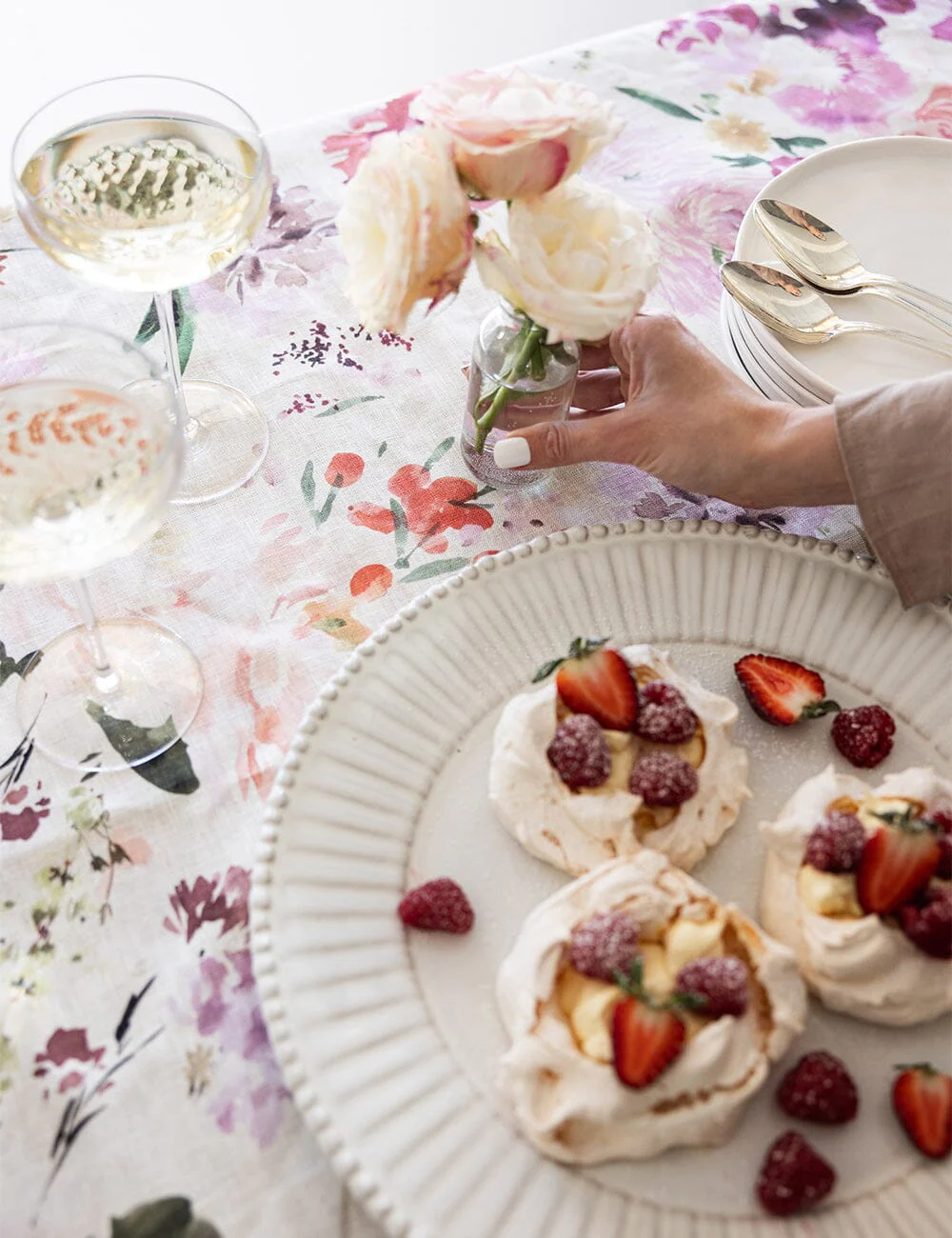 Wildflowers Linen Tablecloth - Image 5