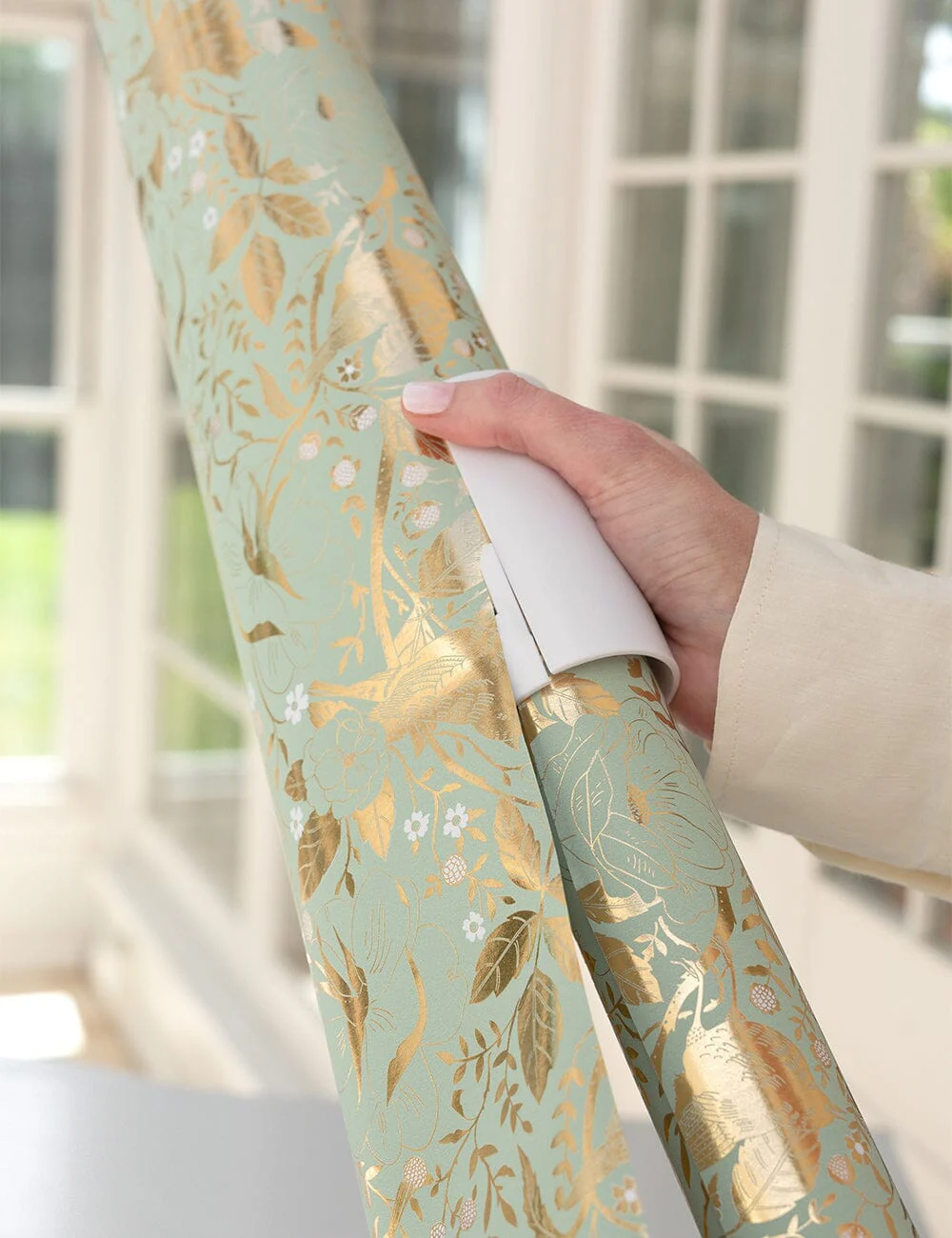 Wrapping Paper Roll Cutter - Image 6