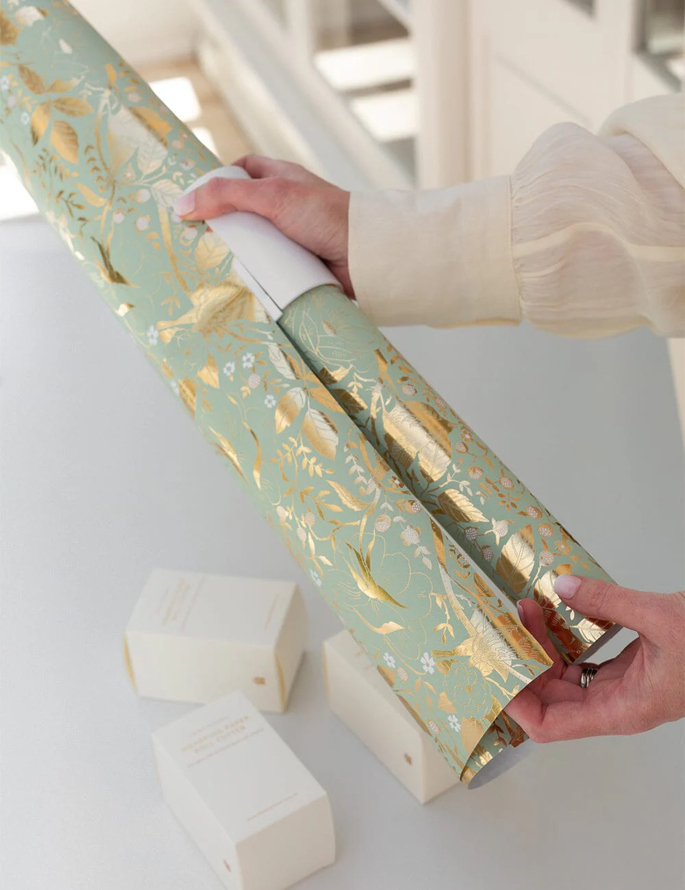 Wrapping Paper Roll Cutter - Image 7